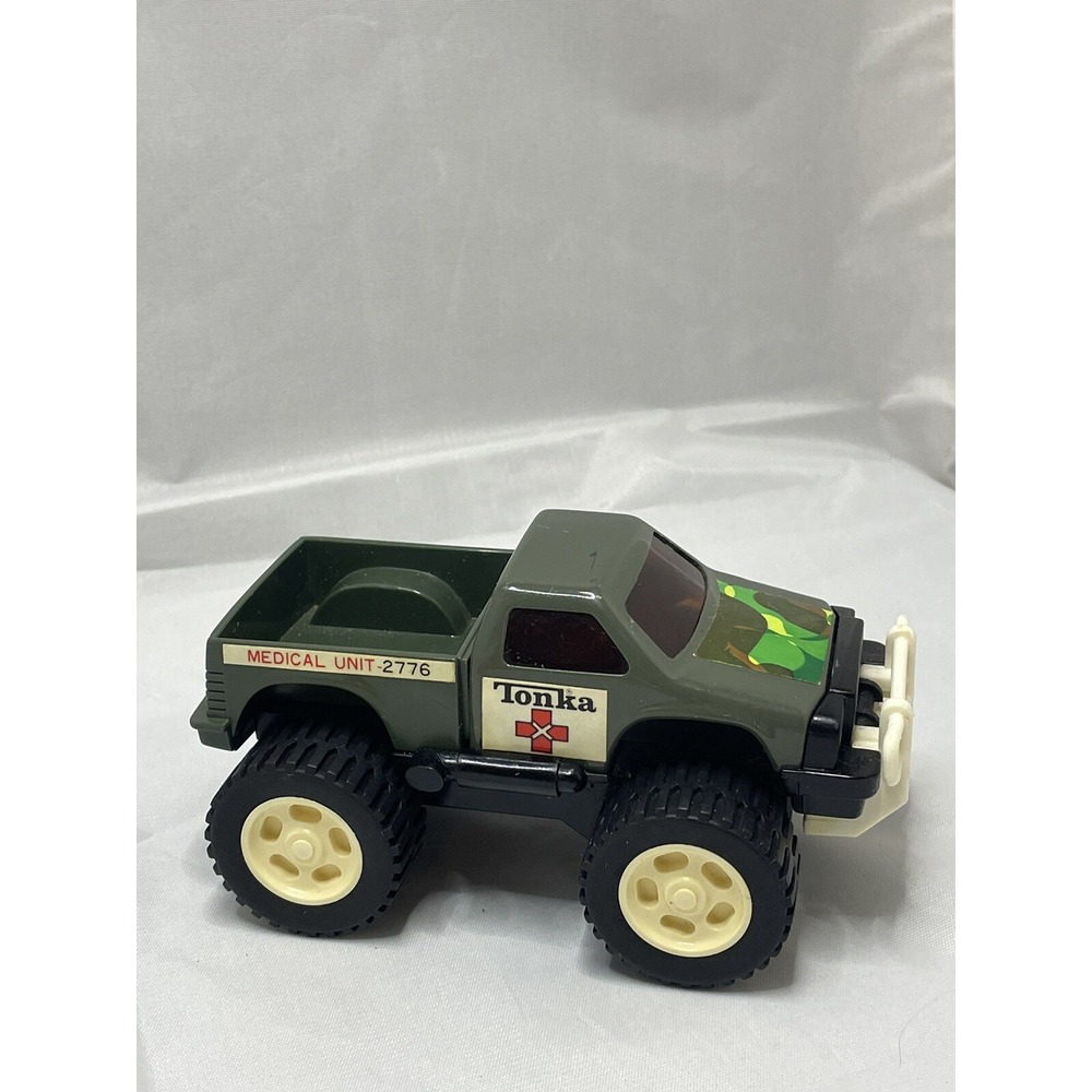 RARE‎ 1983 TONKA Medical Unit 2776 Power Wagon Clutch Popper Truck Toy Japan